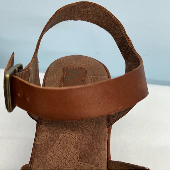 Korks by Kork-Ease Brenda leather sandals saddle color in box - Picture 11 of 14